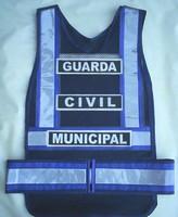 < img src="colete refletivo tipo MANTA" alt="colete refletivo tipo manta da Guarda Civil Municipal">