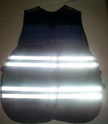 < img src="colete-refletivo-azul-blusaoazul203M.jpg" alt="colete refletivo tipo blusao azul">