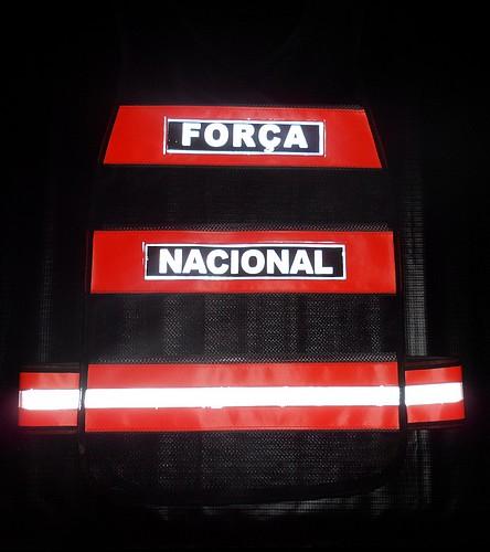 alt="colete refletivo da força nacional de segurança"