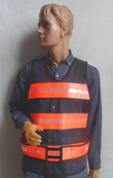 alt="colete refletivo da força nacional de segurança"
