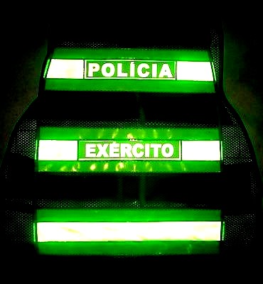 Coletes Refletivos da Polícia do Exército